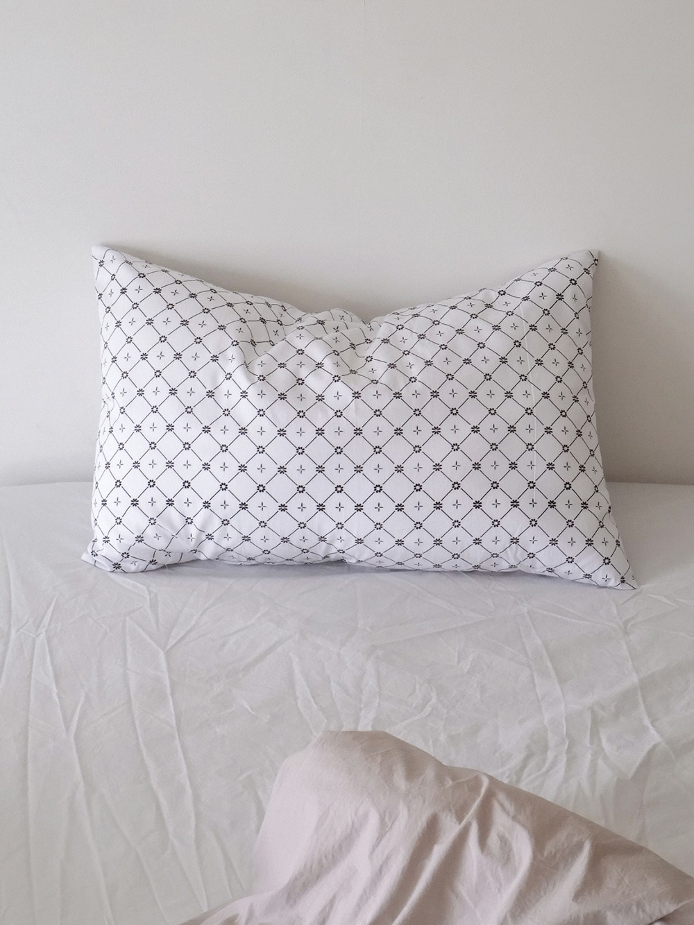 Damask pillow cover