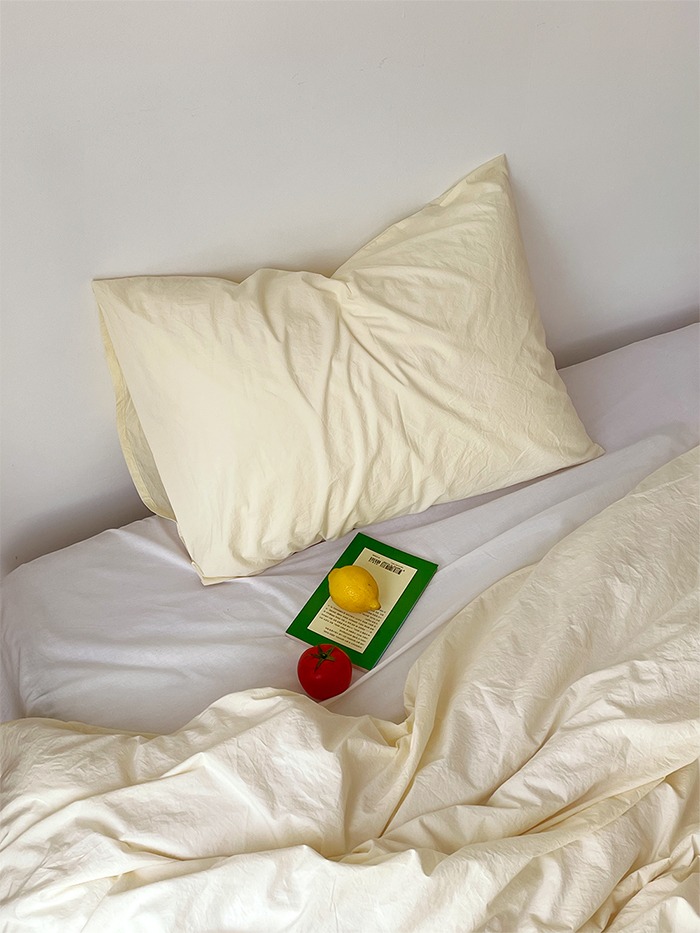 Lemon Cream pillow cover