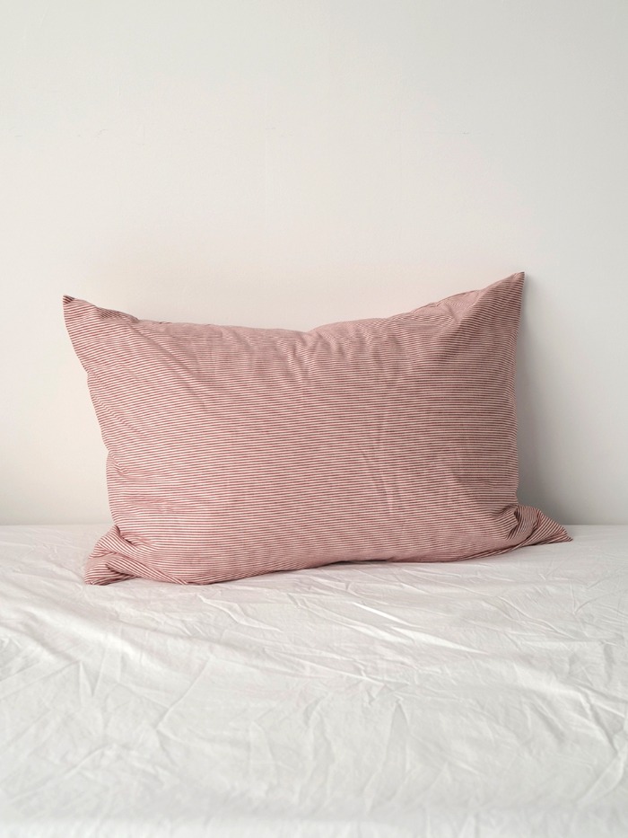 Red stripe pillow cover