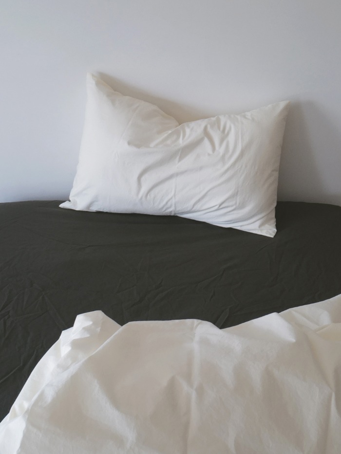 Khaki Black mattress cover